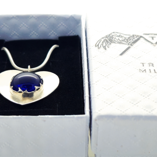 gift boxed handmade ashes in glass loveheart pendant necklace in sterling silver – memorial jewellery UK