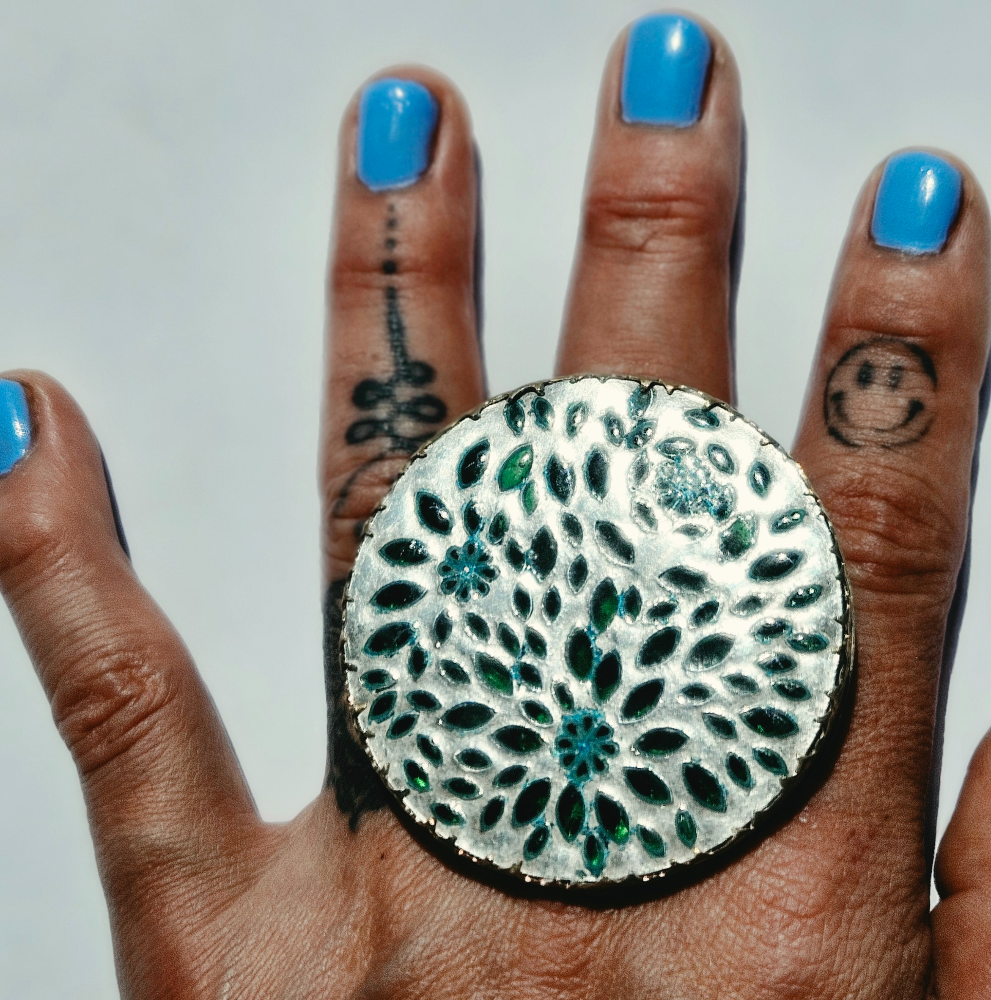 Winged Tearjerker Ring in Green - Image 6