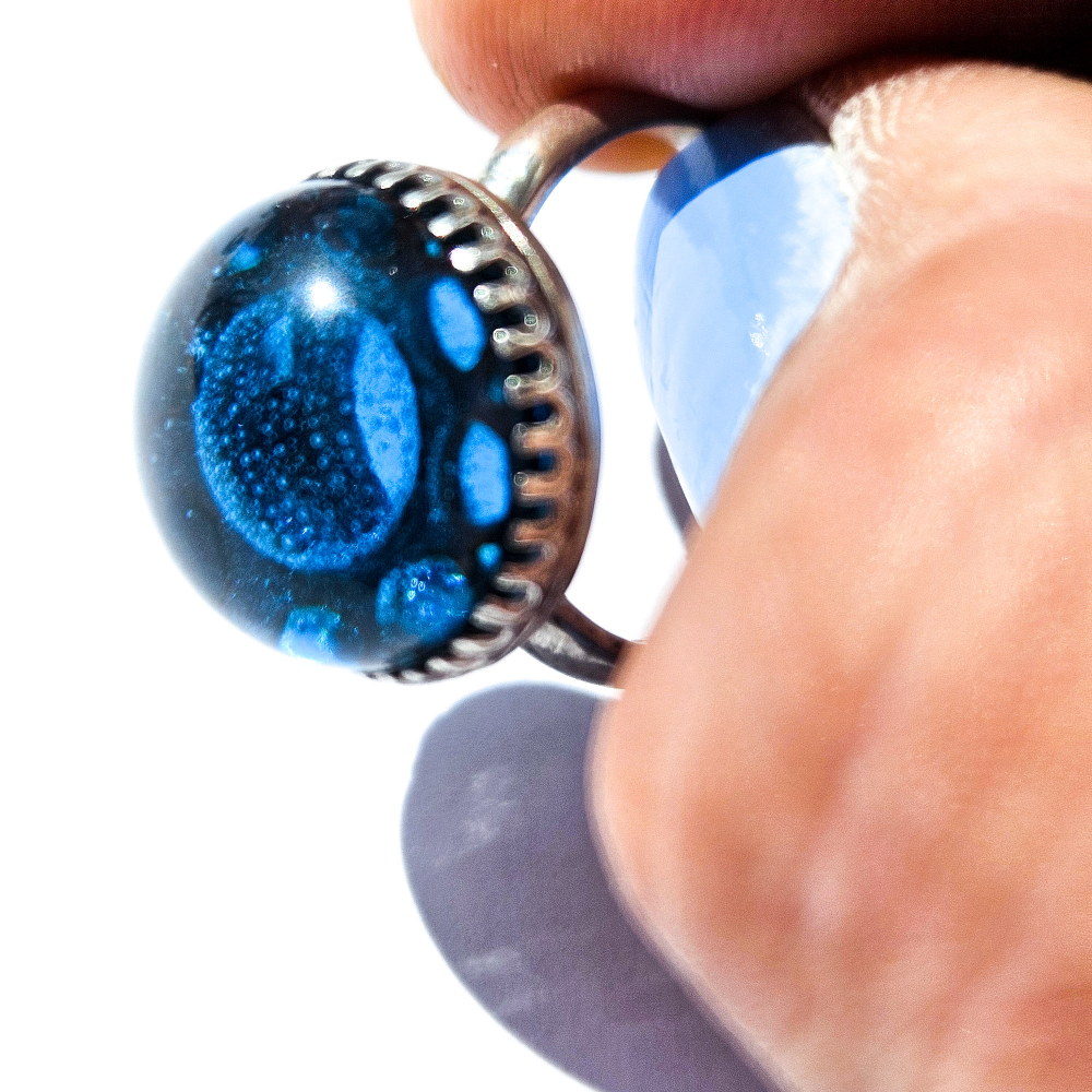 Crushed Candy Ring in Sapphire with Copper - Image 2