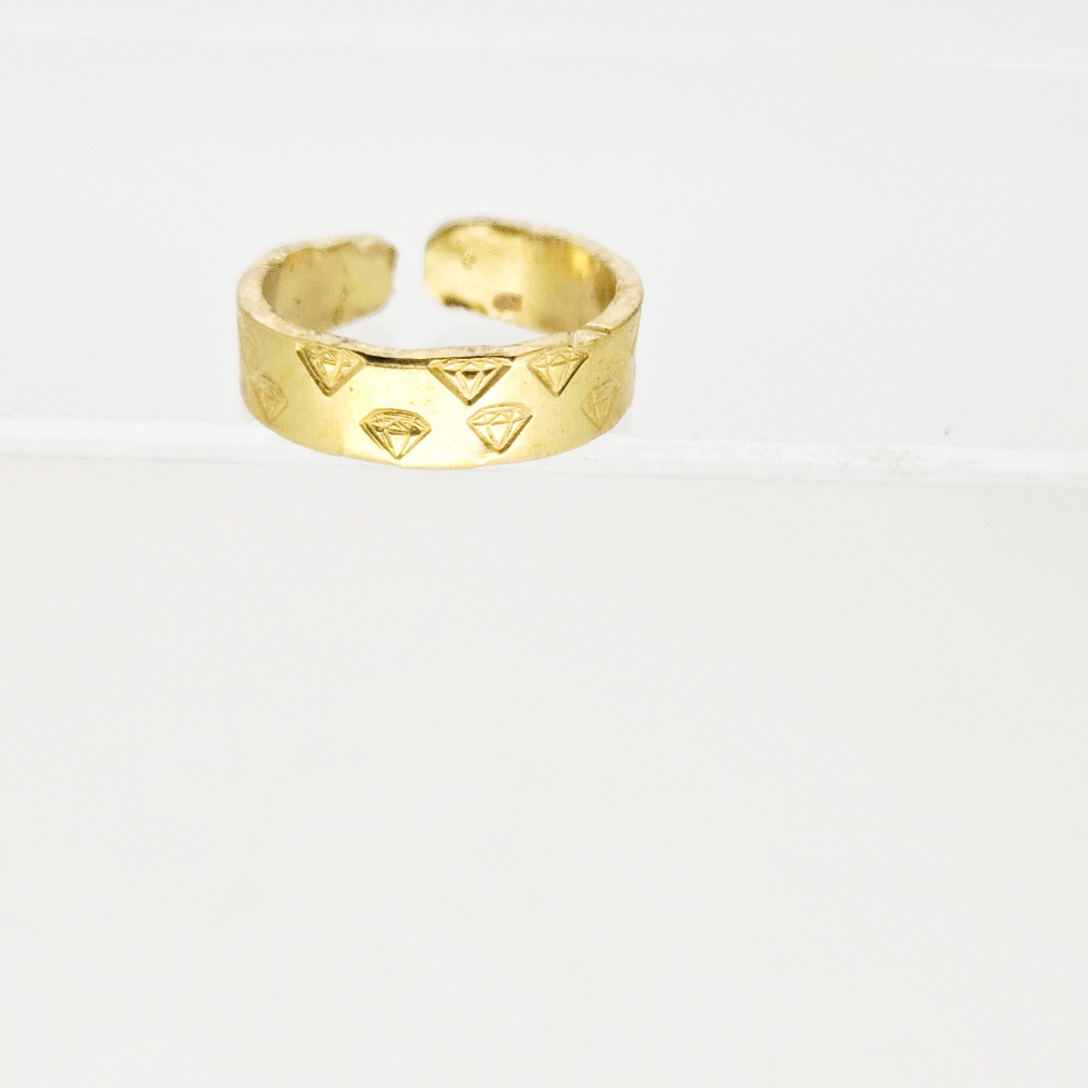 Lovestruck Matrix Ring — Raw Brass - Image 6
