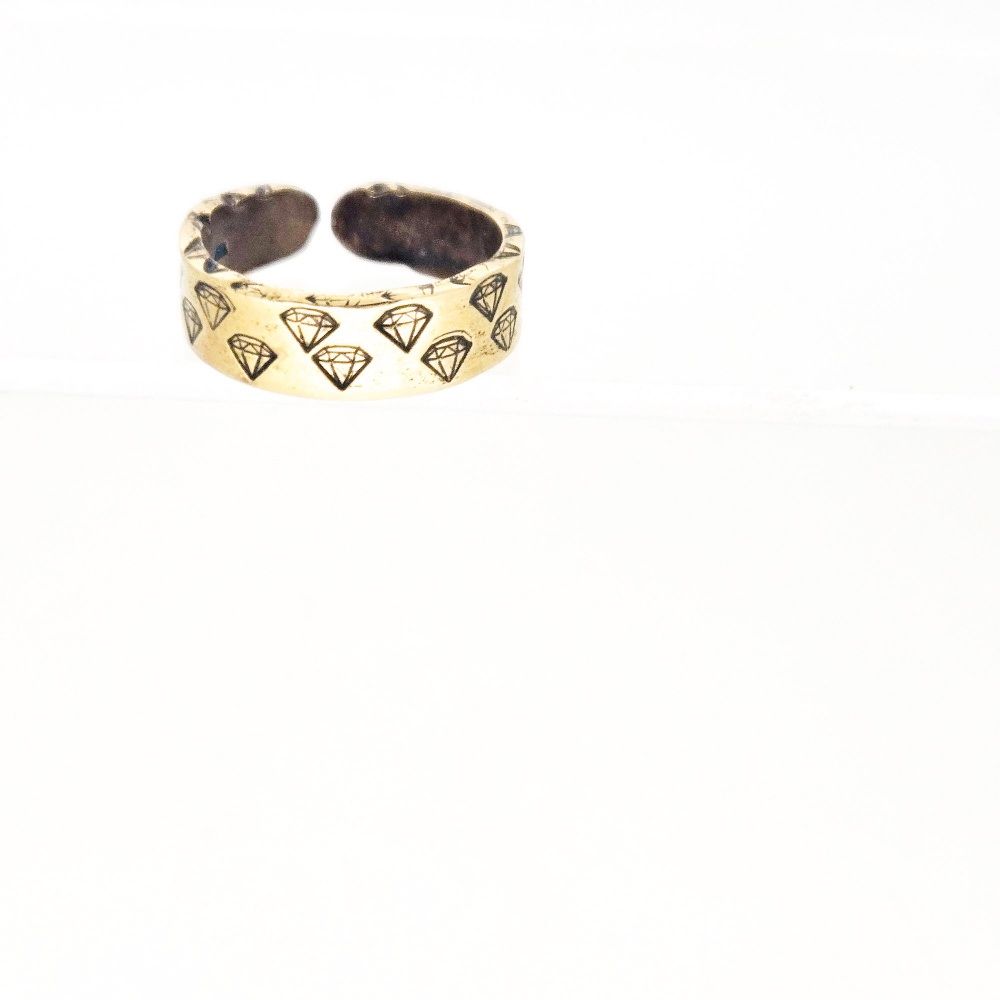 Lovestruck Matrix Ring — Highlighted Patina